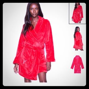 Victoria’s Secret robe NWT size XS
